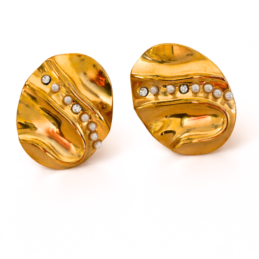 Orla Oval Pearl Stud Earrings – Zariva