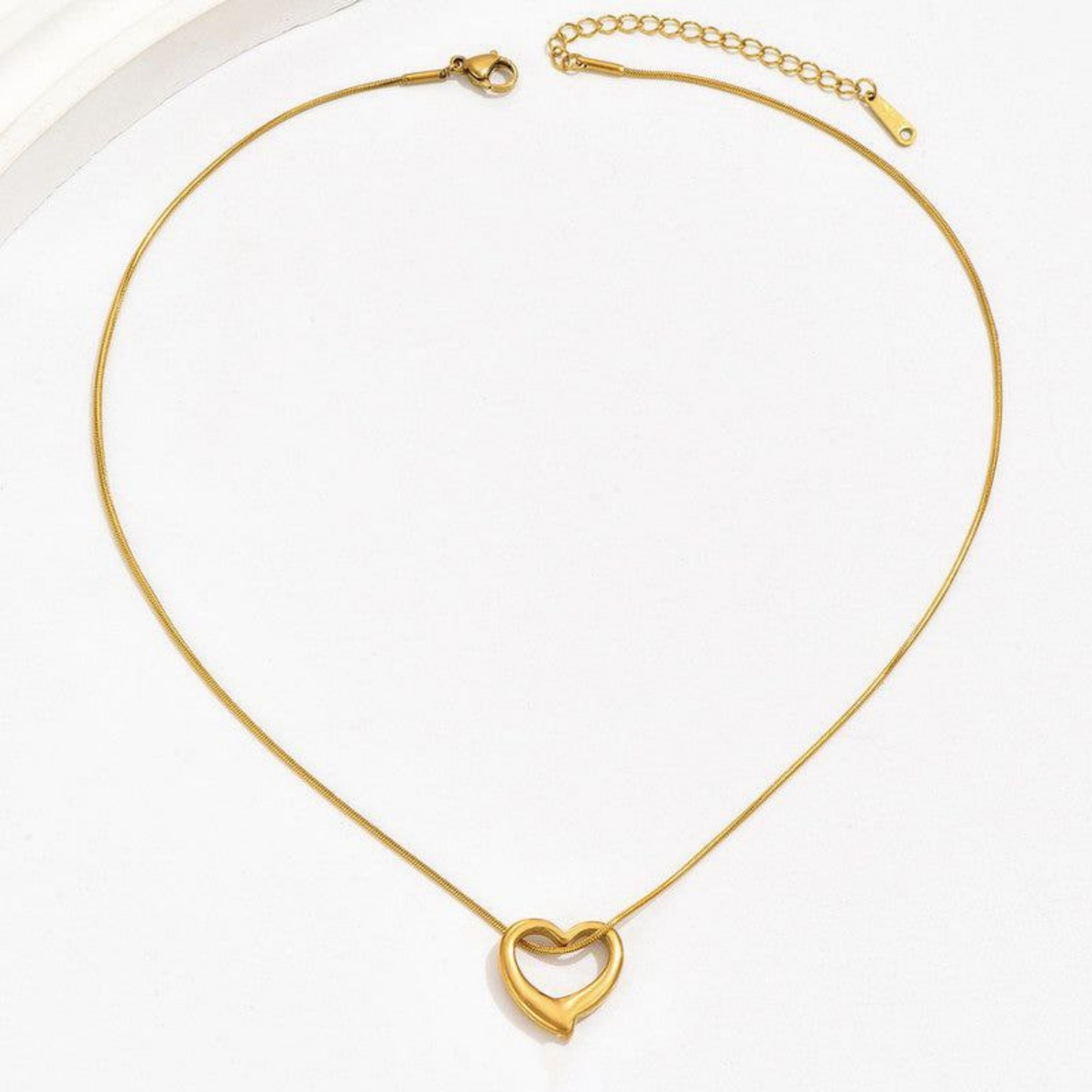 Aurelia Open Heart Necklace – Zariva