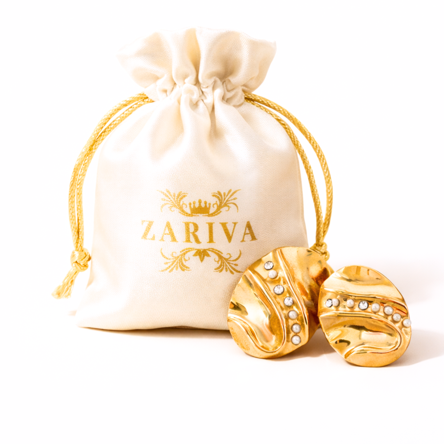 Orla Oval Pearl Stud Earrings – Zariva