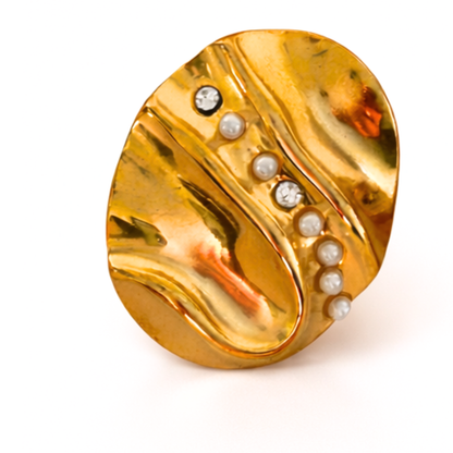 Orla Oval Pearl Stud Earrings – Zariva